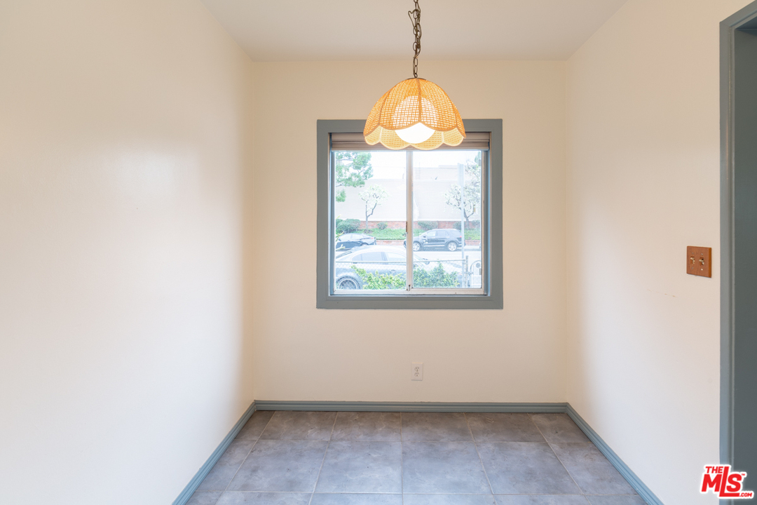 4348 Alla Road Los Angeles, CA 90066 - Photo 9 of 26 Gallery Image 9