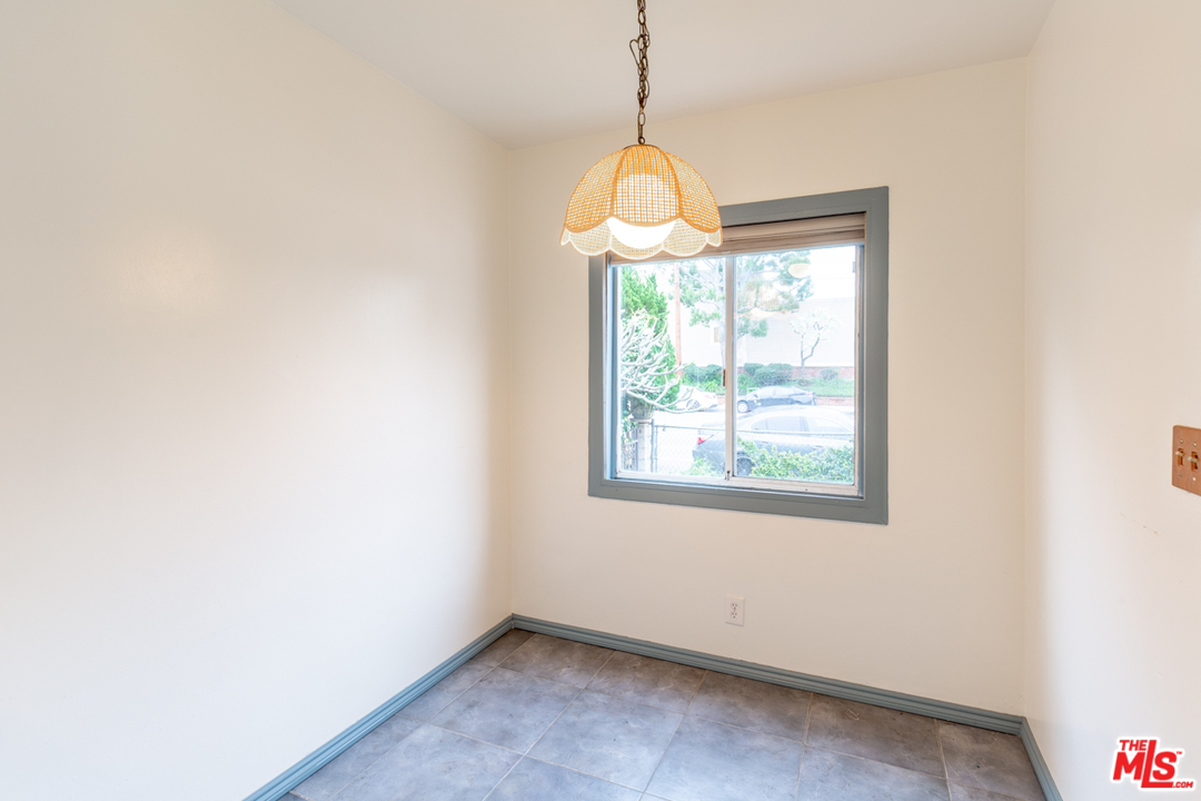 4348 Alla Road Los Angeles, CA 90066 - Photo 10 of 26 Gallery Image 10