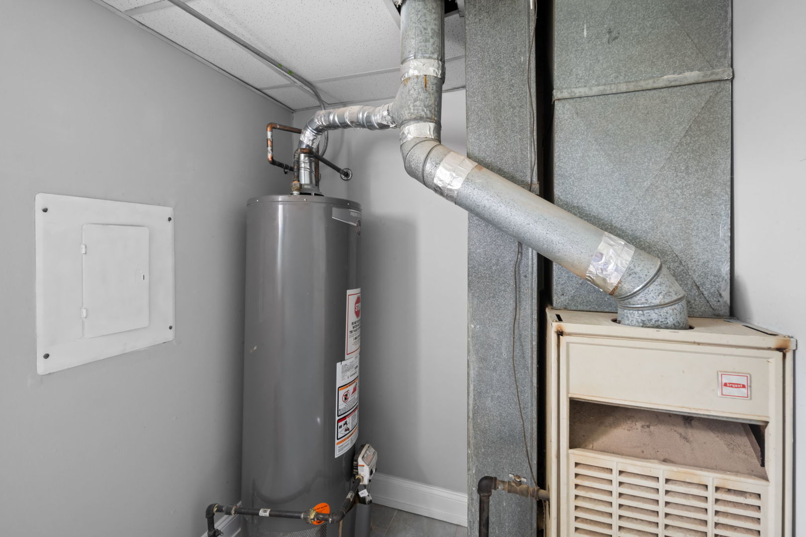 17 West 30th Place Steger, IL 60475 - Photo 13 of 15 a view of water heater room