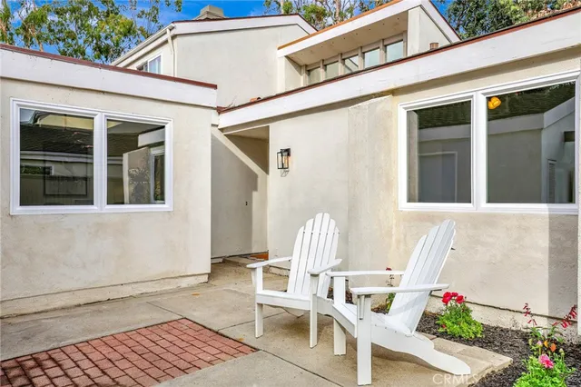 $1,430,000 | 7161 Little Harbor Drive, Huntington Beach, CA 92648