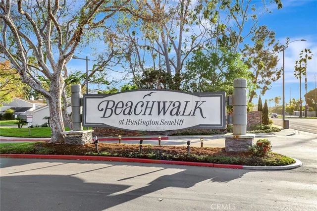 $1,430,000 | 7161 Little Harbor Drive, Huntington Beach, CA 92648