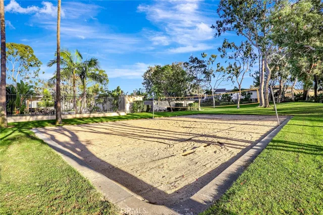 $1,430,000 | 7161 Little Harbor Drive, Huntington Beach, CA 92648