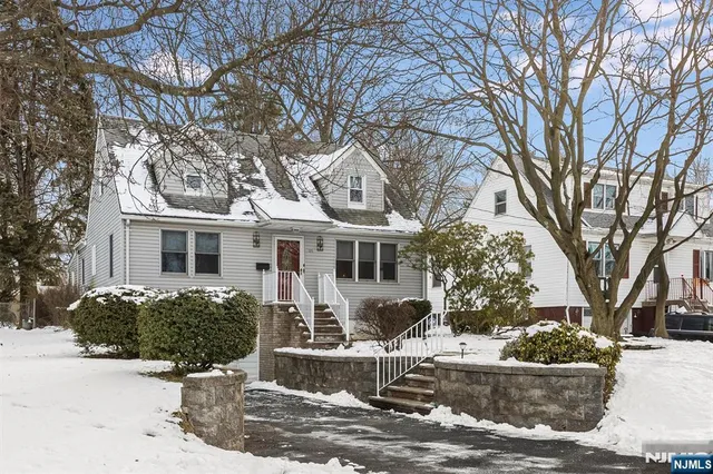 $565,000 | 171 Sadler Road, Bloomfield, NJ 07003