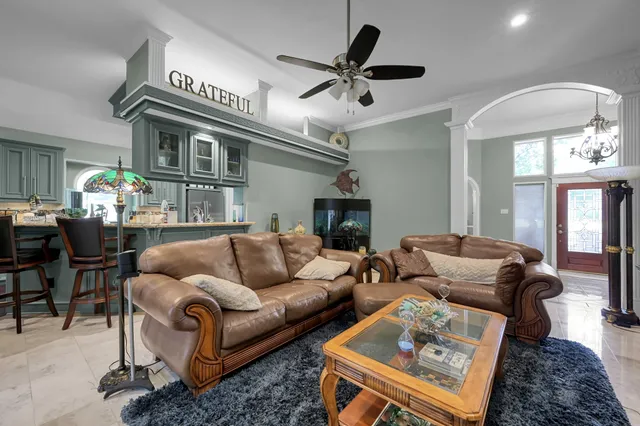 $4,000 | 192 Monterrey Road West, Montgomery, TX 77356