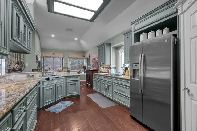 $4,000 | 192 Monterrey Road West, Montgomery, TX 77356