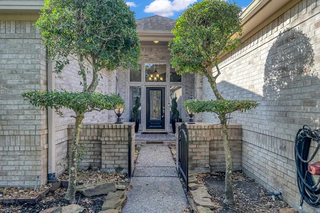 $4,000 | 192 Monterrey Road West, Montgomery, TX 77356