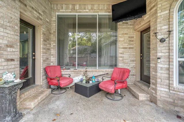 $4,000 | 192 Monterrey Road West, Montgomery, TX 77356