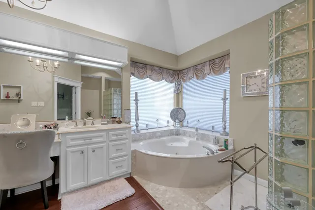 $4,000 | 192 Monterrey Road West, Montgomery, TX 77356