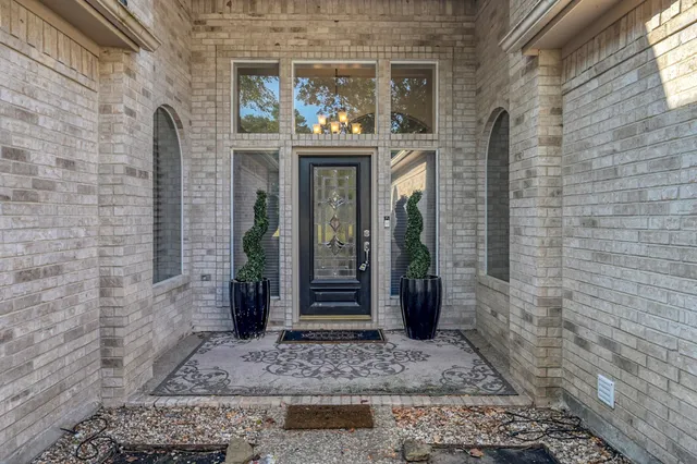 $4,000 | 192 Monterrey Road West, Montgomery, TX 77356