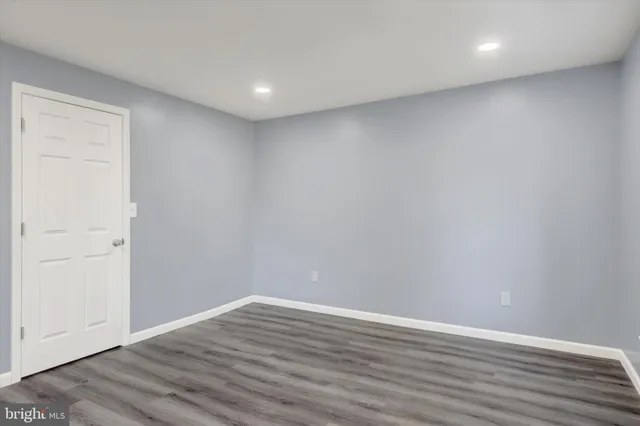 a view of empty room