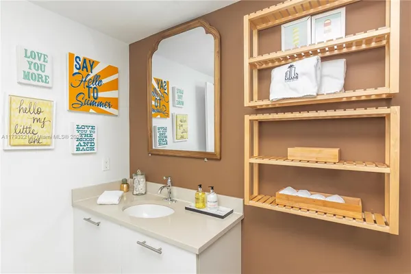 $3,500 | 3250 Northeast 1st Avenue, Unit 608, Miami, FL 33127