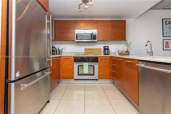 $3,500 | 3250 Northeast 1st Avenue, Unit 608, Miami, FL 33127