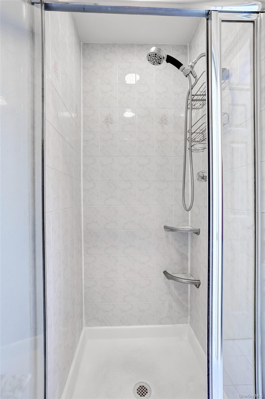 42 Cragmere Road Airmont, NY 10901 - Photo 16 of 32 a bathroom with a shower