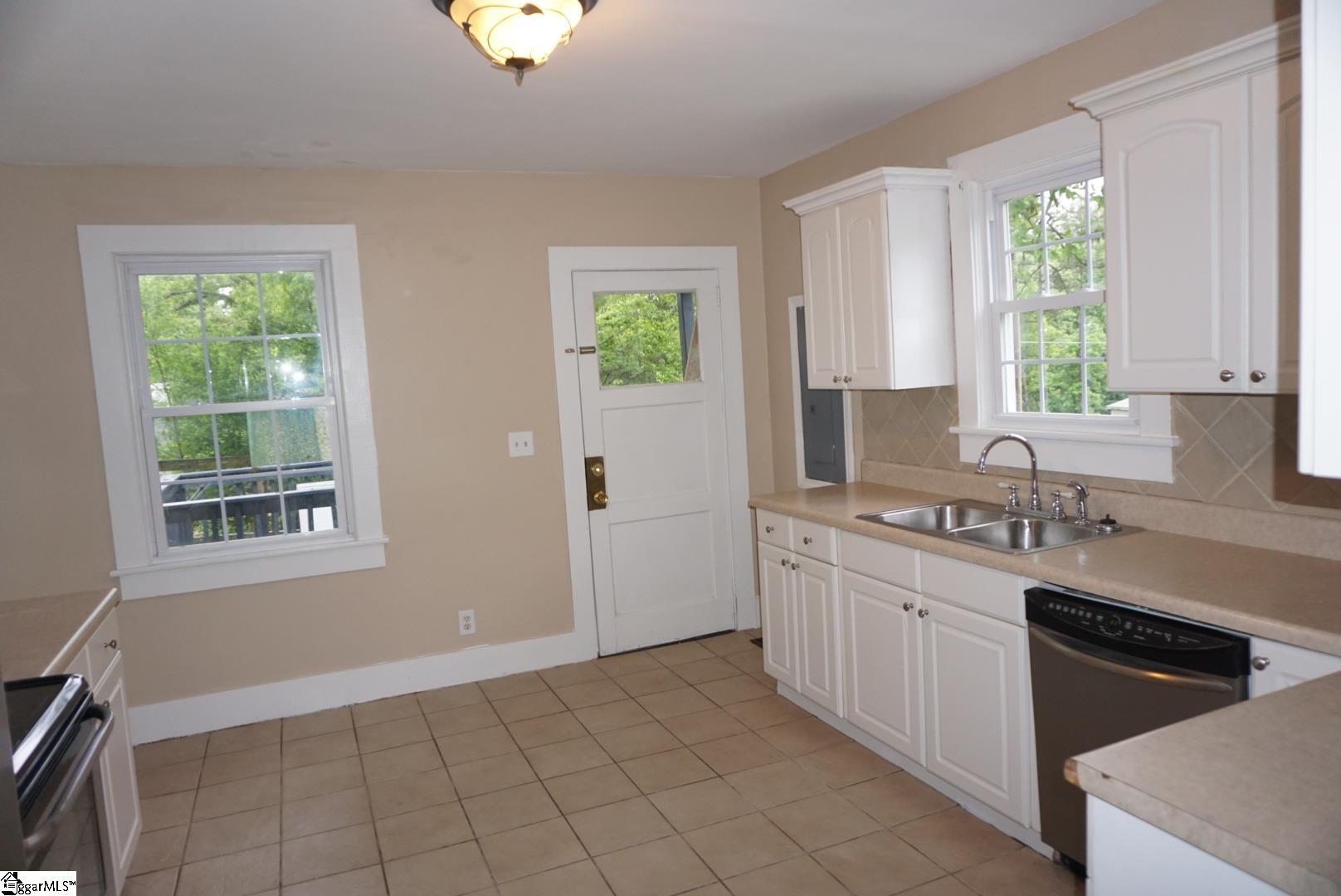 2481 Racing Road Greer, SC 29651 - Photo 11 of 22 Gallery Image 11
