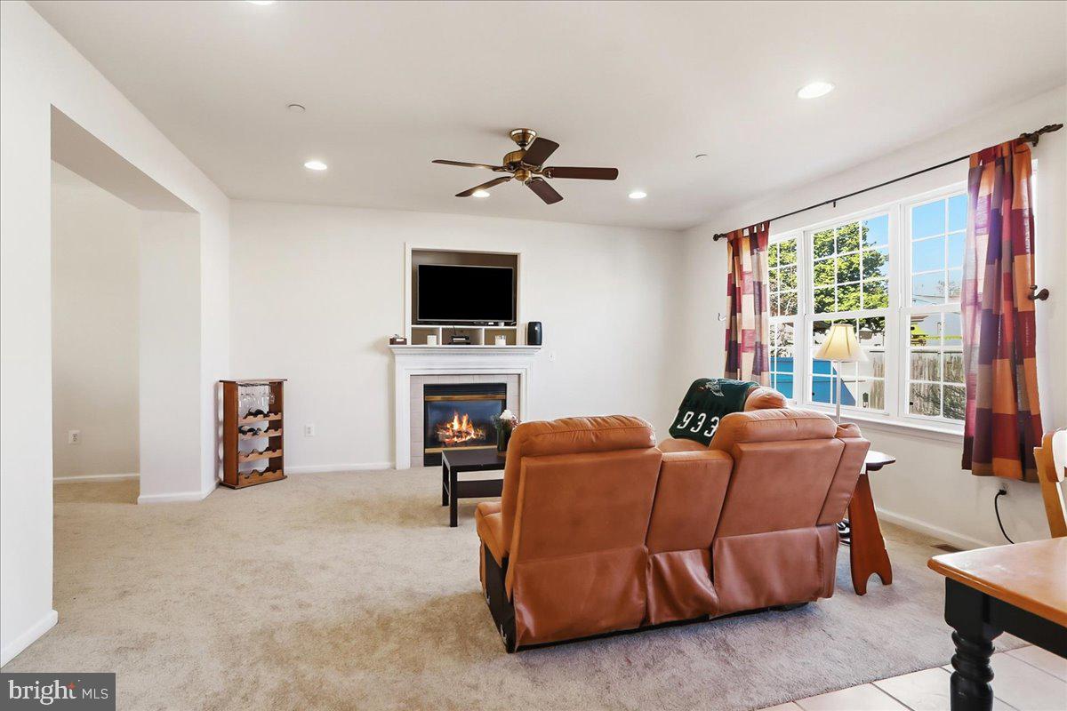 2431 Gilbert Street Broomall, PA 19008 - Photo 10 of 38