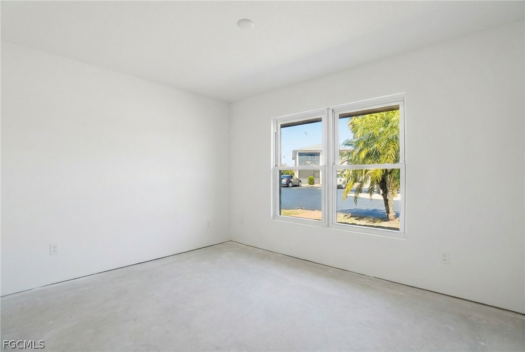 16881 Davis Road, Unit 911 Fort Myers, FL 33908 - Photo 13 of 35