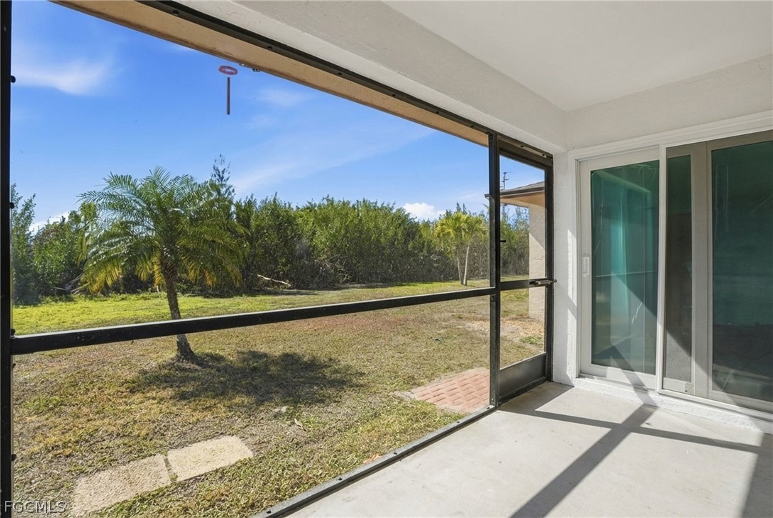 16881 Davis Road, Unit 911 Fort Myers, FL 33908 - Photo 20 of 35