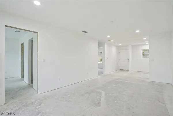 $75,000 | 16881 Davis Road, Unit 911, Fort Myers, FL 33908