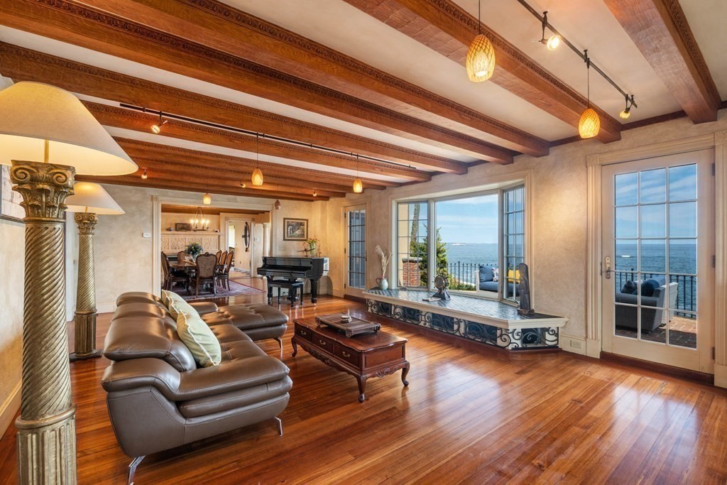 321 Ocean Avenue Marblehead, MA 01945 - Photo 17 of 37