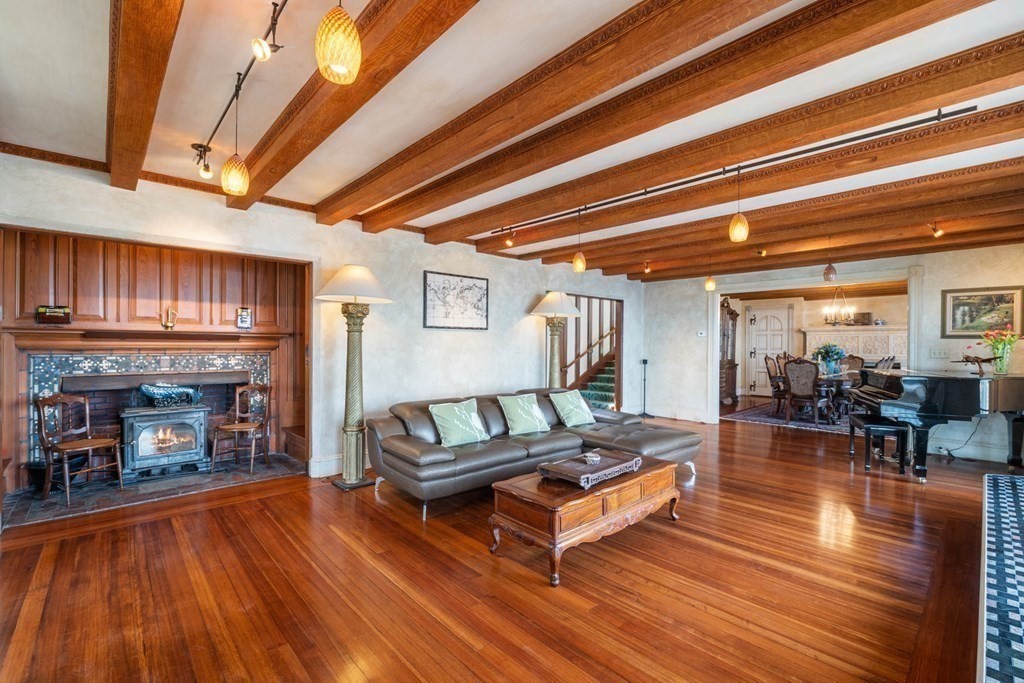 321 Ocean Avenue Marblehead, MA 01945 - Photo 18 of 37