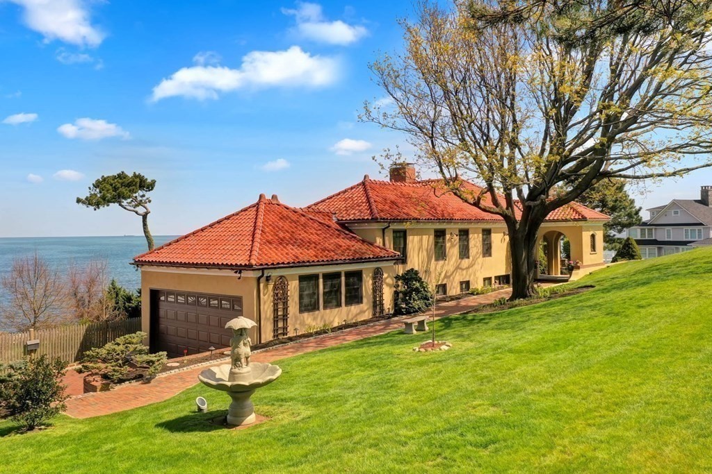 321 Ocean Avenue Marblehead, MA 01945 - Photo 2 of 37