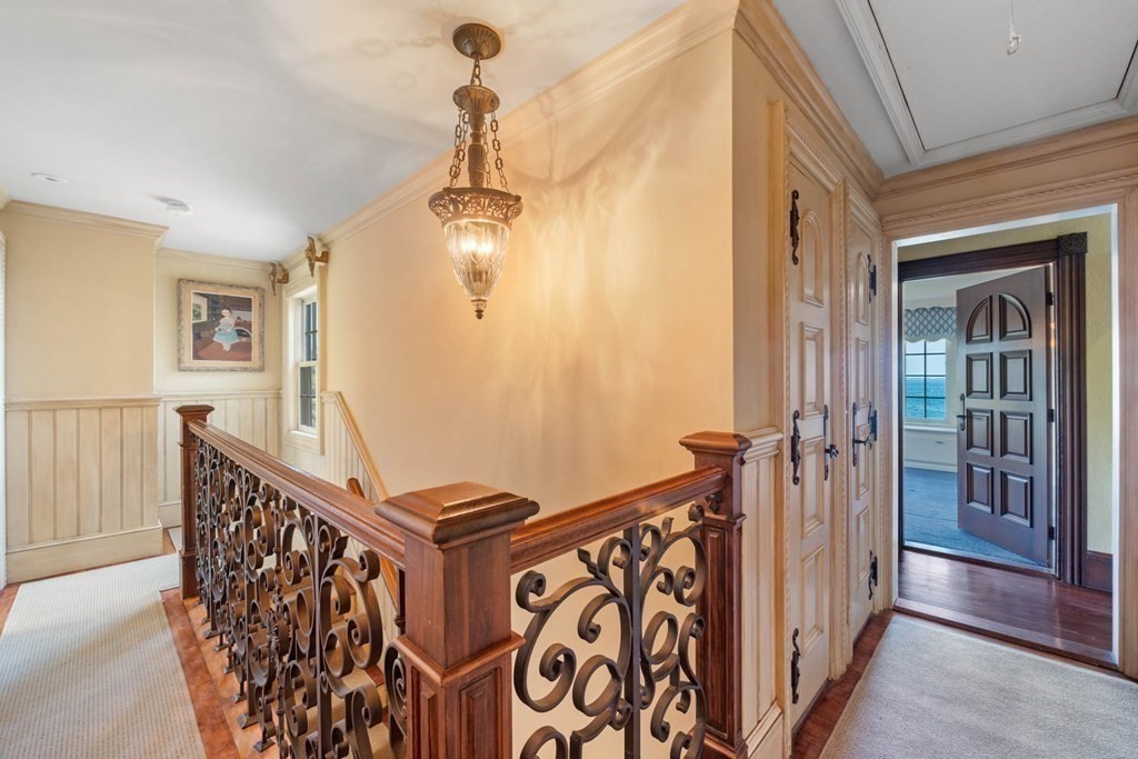 321 Ocean Avenue Marblehead, MA 01945 - Photo 24 of 37