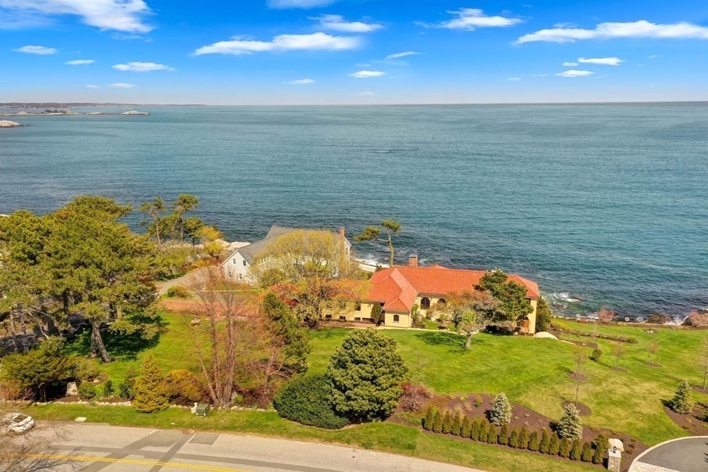 321 Ocean Avenue Marblehead, MA 01945 - Photo 4 of 37