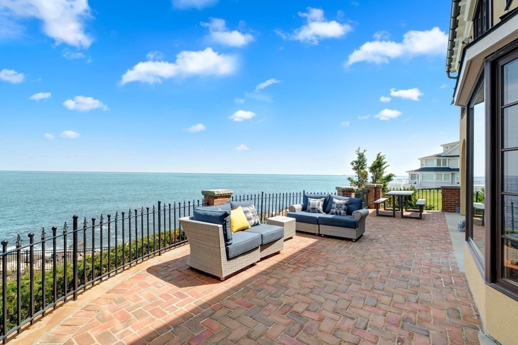 321 Ocean Avenue Marblehead, MA 01945 - Photo 7 of 37