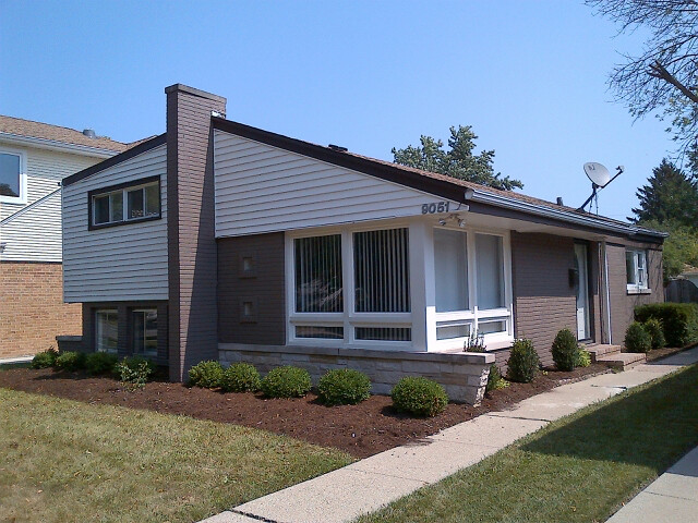 9051 Forestview Road Skokie, IL 60203 - Photo 1 of 16