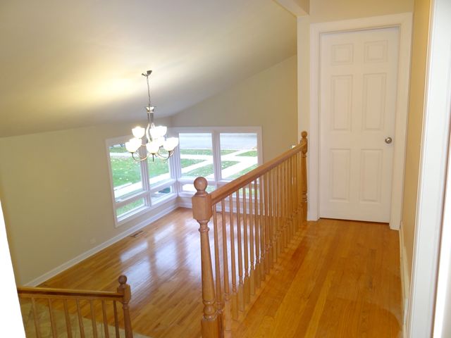 9051 Forestview Road Skokie, IL 60203 - Photo 5 of 16