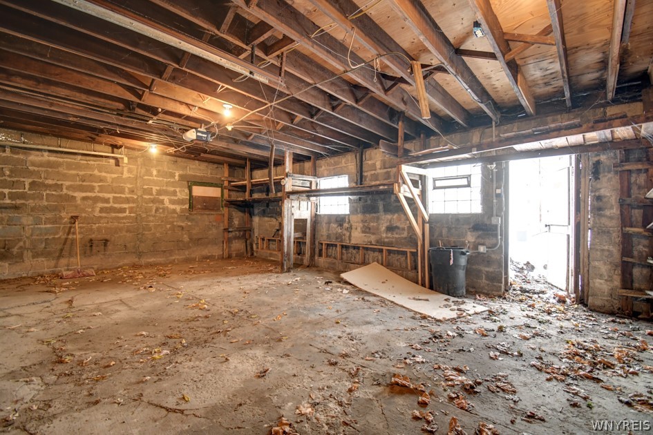 364 West Avenue Buffalo, NY 14201 - Photo 35 of 43