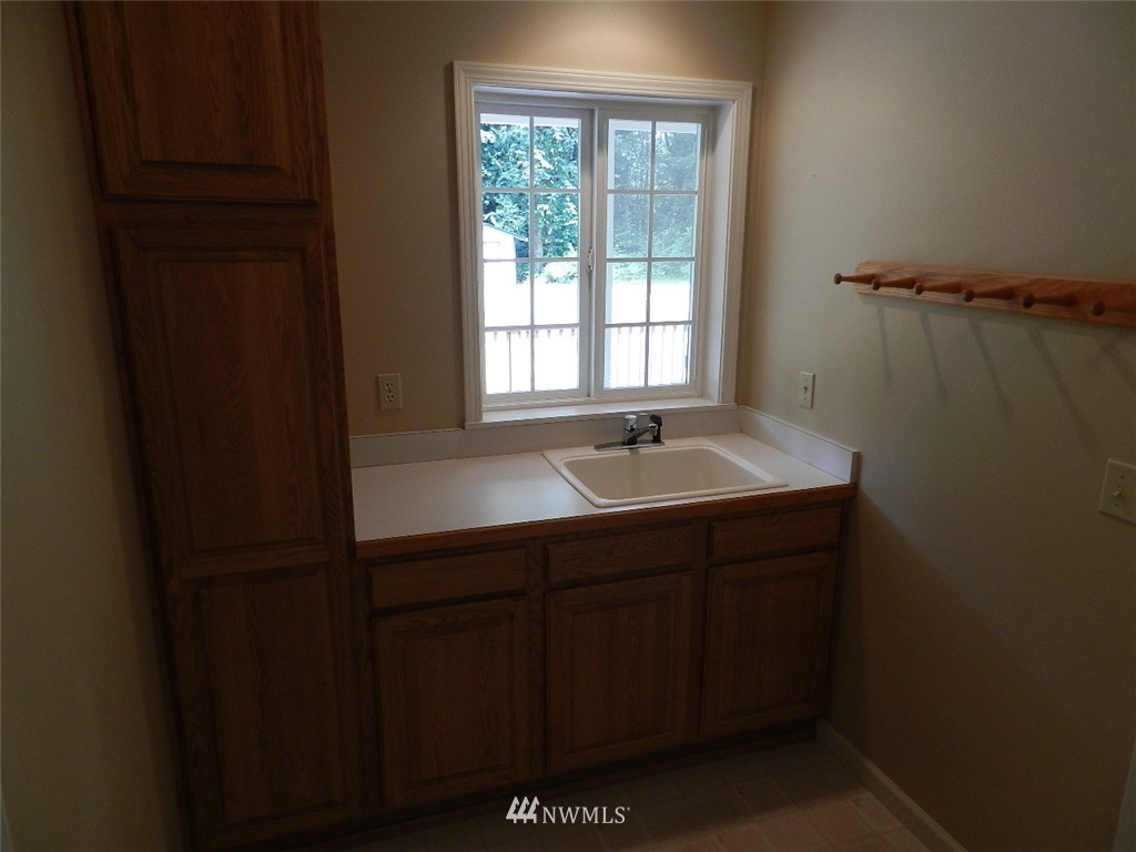 7287 Southeast Nelson Road Olalla, WA 98359 - Photo 11 of 25 Gallery Image 11