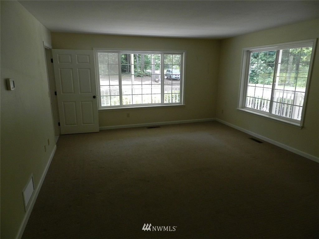 7287 Southeast Nelson Road Olalla, WA 98359 - Photo 12 of 25 Gallery Image 12