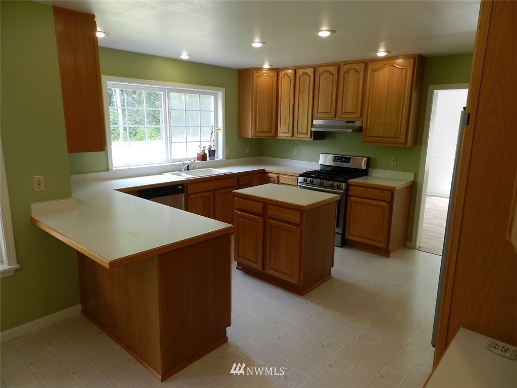 7287 Southeast Nelson Road Olalla, WA 98359 - Photo 8 of 25 Gallery Image 8