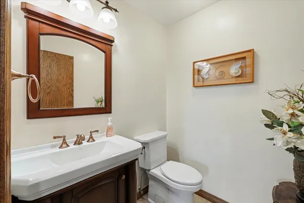 $450,000 | 3207 Douglas Woods Drive, Urbana, IL 61802