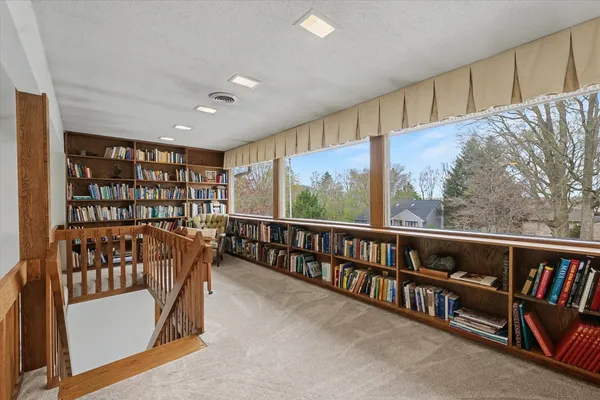 $450,000 | 3207 Douglas Woods Drive, Urbana, IL 61802
