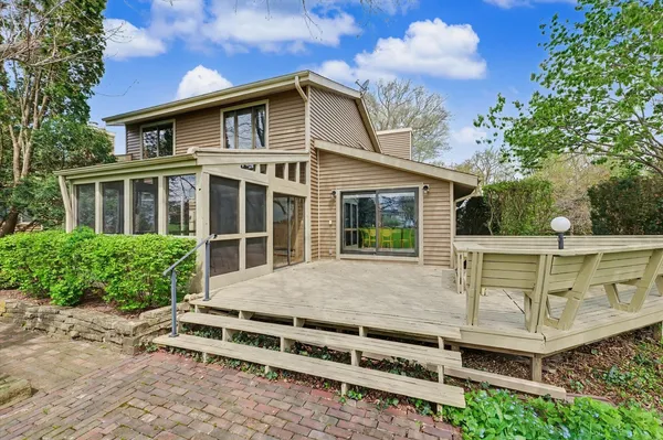 $450,000 | 3207 Douglas Woods Drive, Urbana, IL 61802