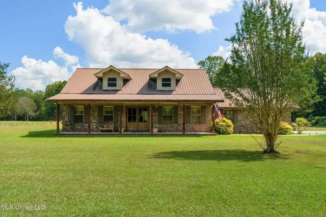 $349,900 | 488 Rawls Springs Loop Road, Hattiesburg, MS 39402