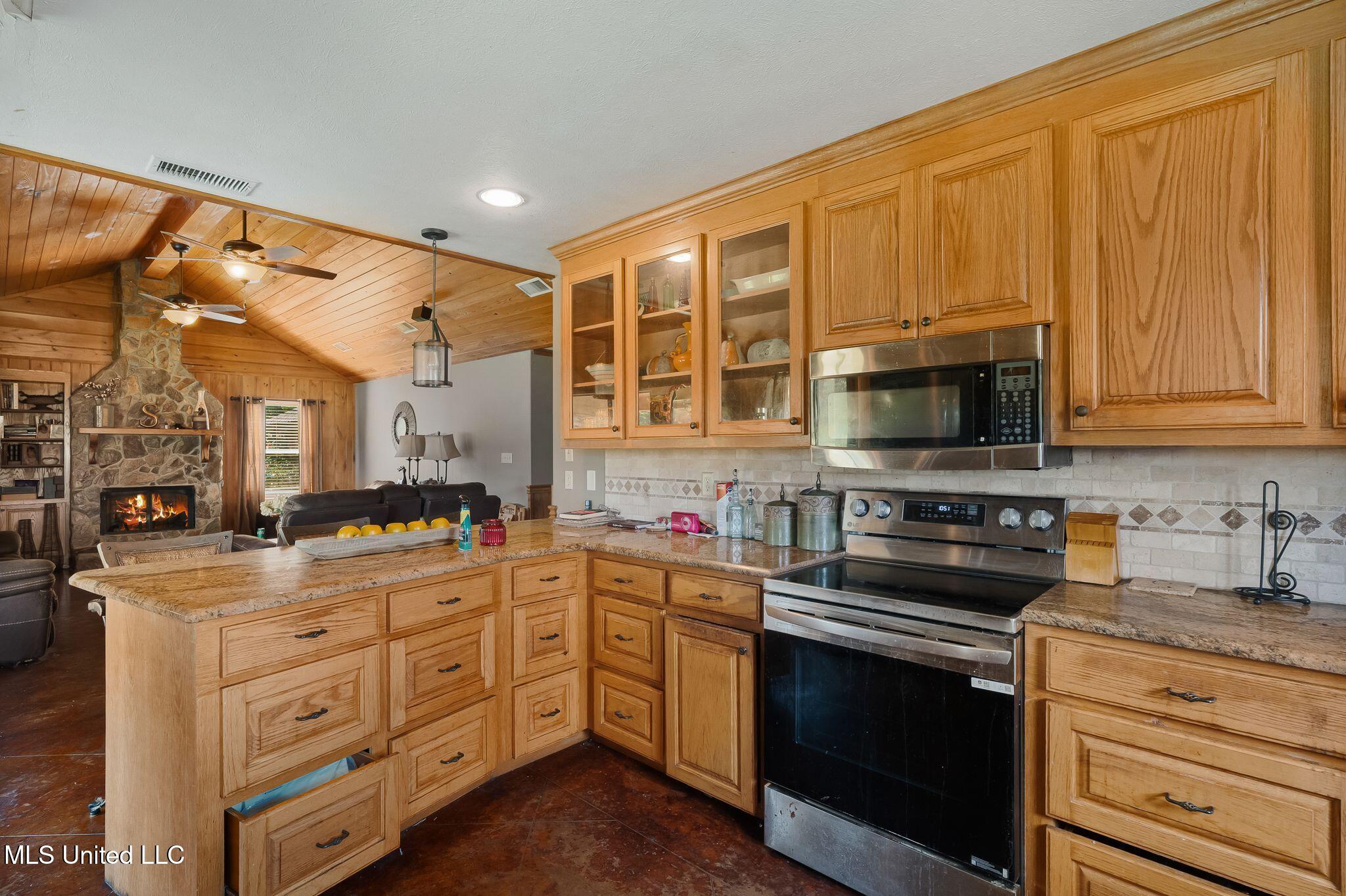 488 Rawls Springs Loop Road Hattiesburg, MS 39402 - Photo 11 of 31 488_Rawls_Springs_Loop_Rd-13