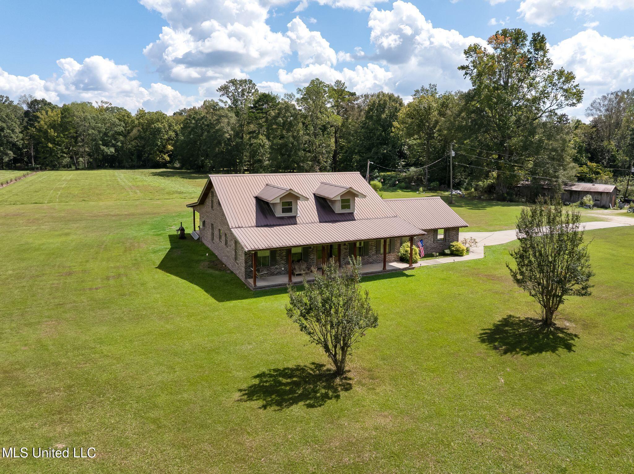 488 Rawls Springs Loop Road Hattiesburg, MS 39402 - Photo 27 of 32 488_Rawls_Springs_Loop_Rd-36