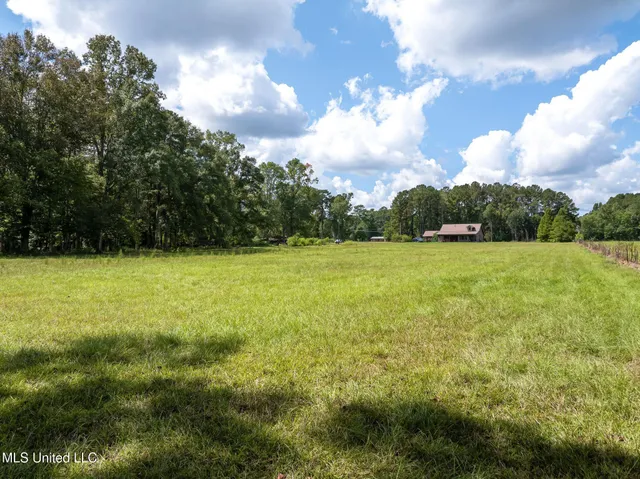 $349,900 | 488 Rawls Springs Loop Road, Hattiesburg, MS 39402