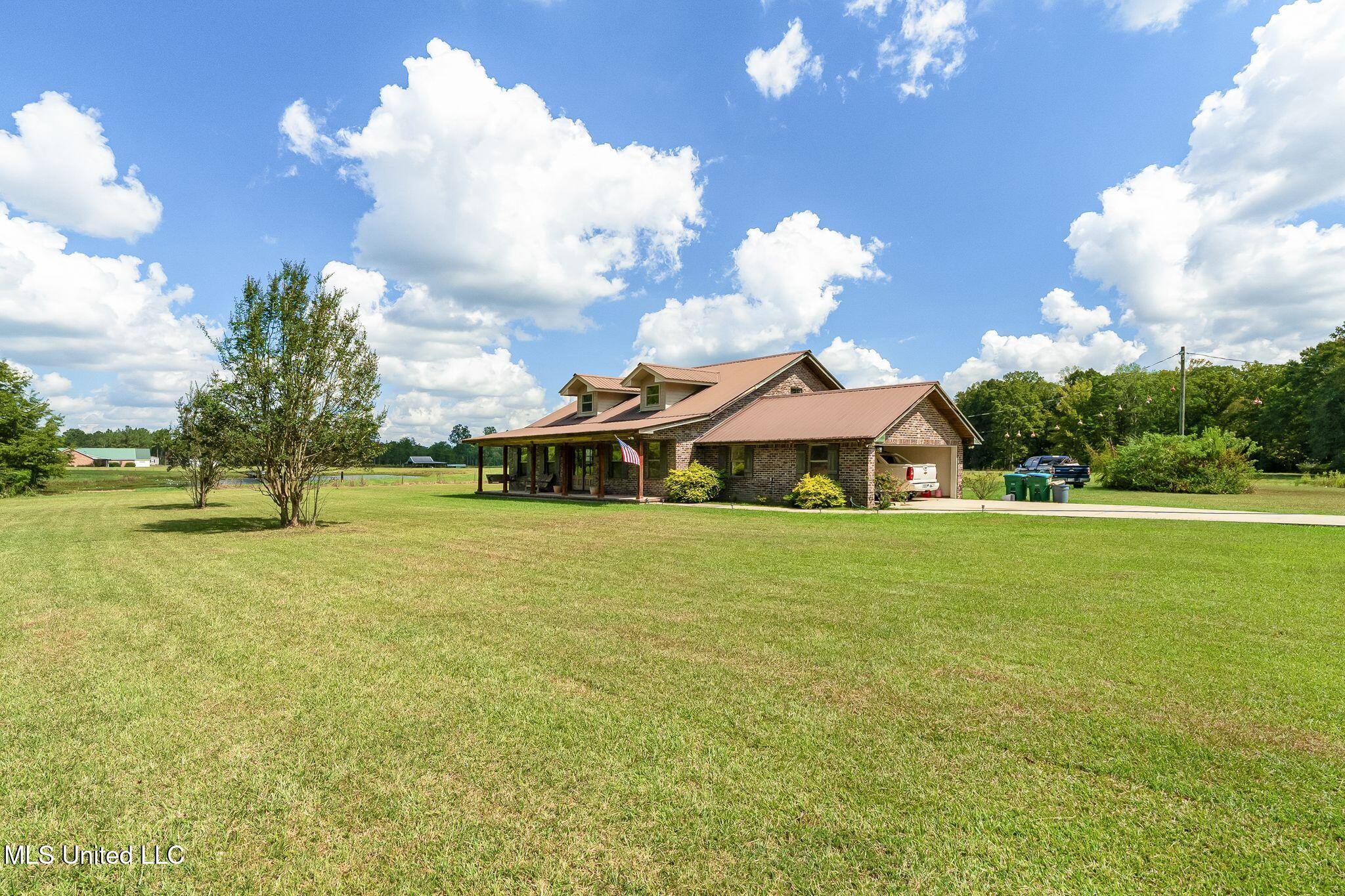 488 Rawls Springs Loop Road Hattiesburg, MS 39402 - Photo 4 of 31 488_Rawls_Springs_Loop_Rd-3