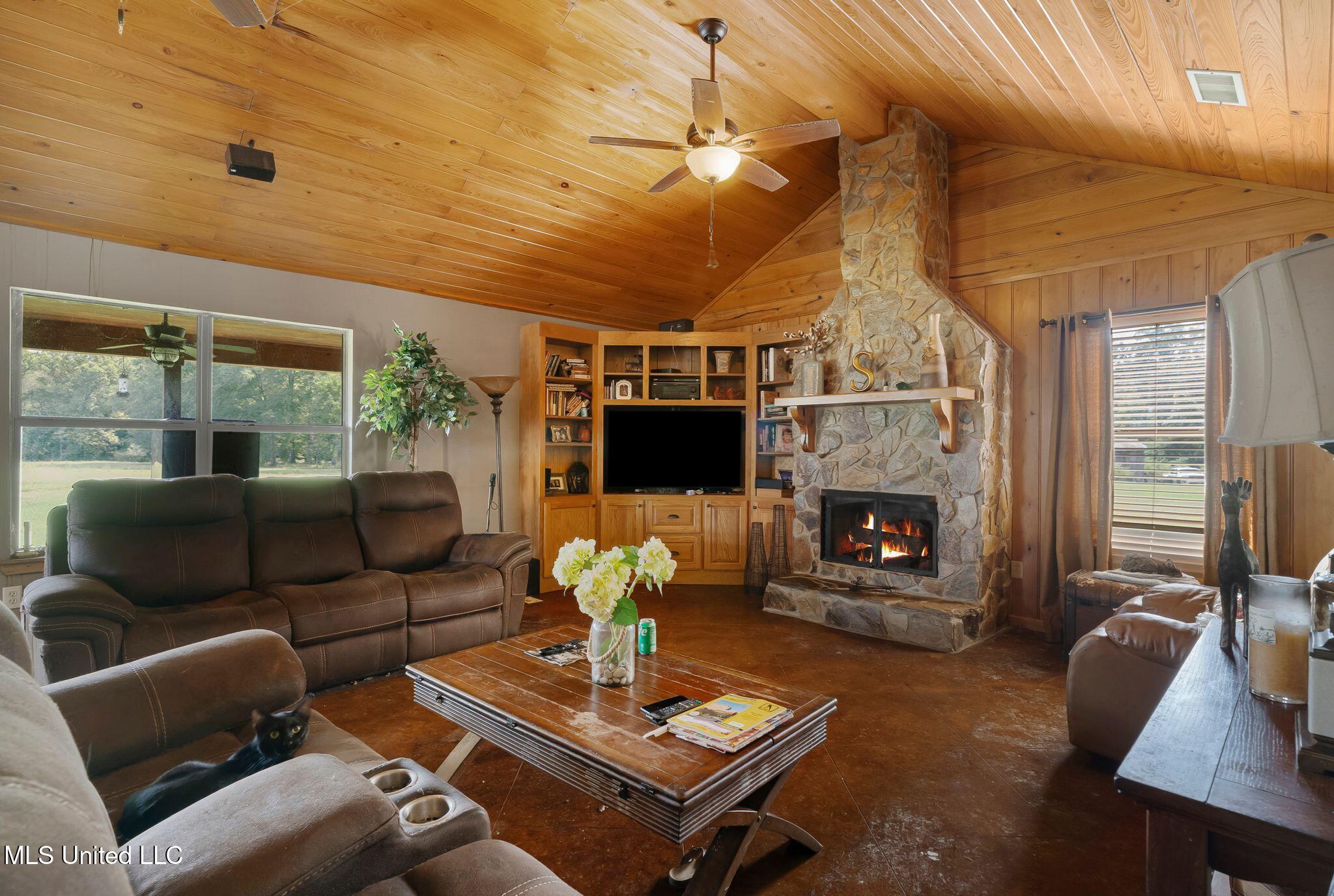 488 Rawls Springs Loop Road Hattiesburg, MS 39402 - Photo 7 of 31 488_Rawls_Springs_Loop_Rd-9