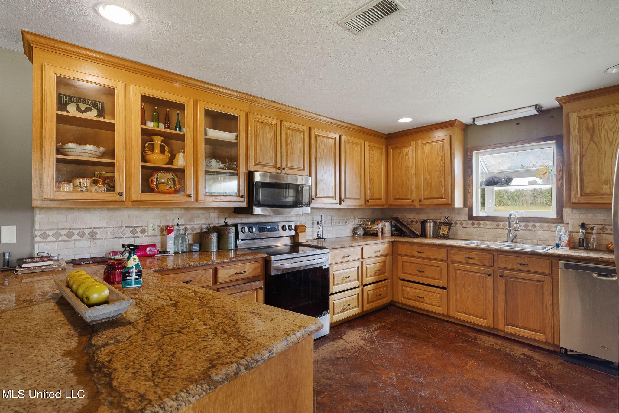 488 Rawls Springs Loop Road Hattiesburg, MS 39402 - Photo 10 of 31 488_Rawls_Springs_Loop_Rd-12