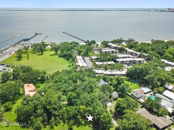 $365,000 | 109 Clark Lane, Ocean Springs, MS 39564