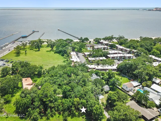 $365,000 | 109 Clark Lane, Ocean Springs, MS 39564