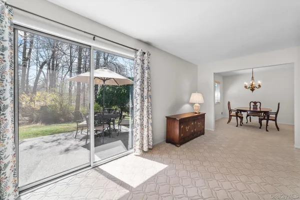 $3,950 | 164A Carriage Court, Unit B, Yorktown Heights, NY 10598