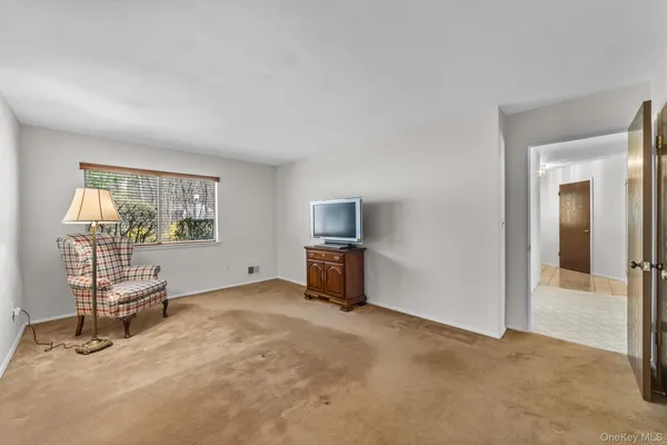 $3,950 | 164A Carriage Court, Unit B, Yorktown Heights, NY 10598