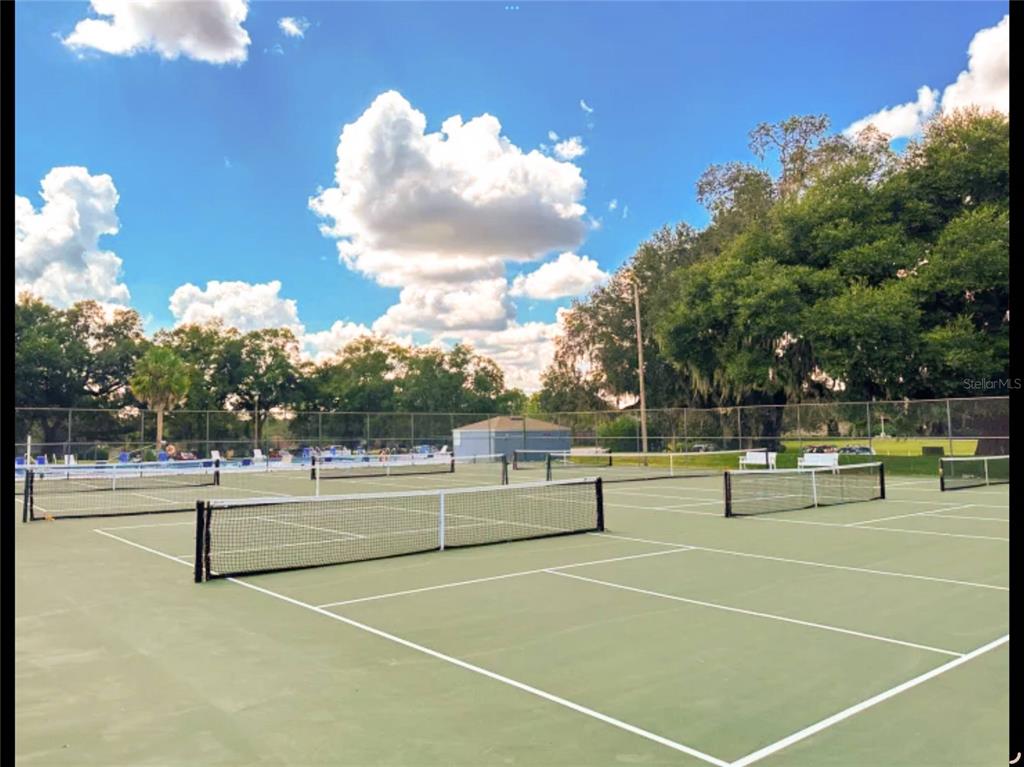 Northwest 109th Place Alachua, FL 32615 - Photo 4 of 6 a view of a tennis court