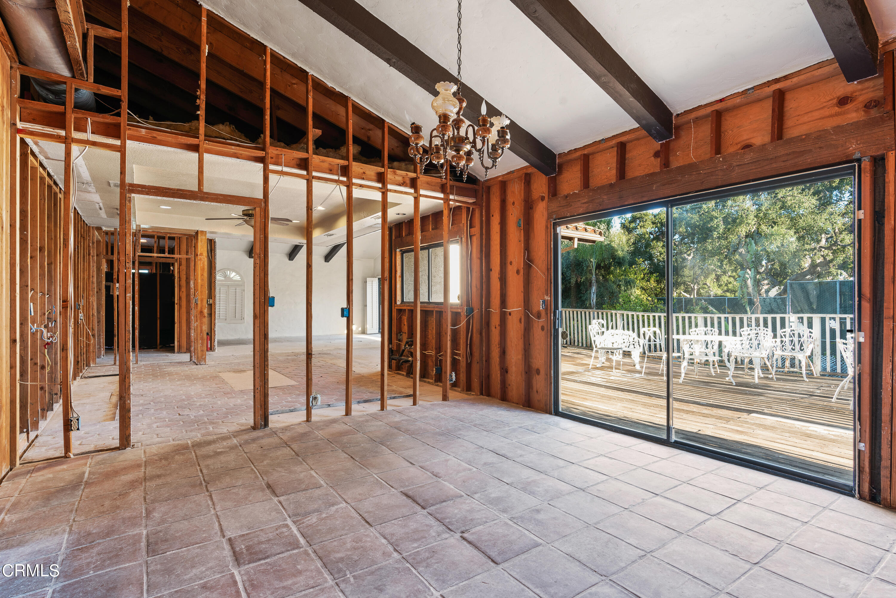 853 Chapea Road Pasadena, CA 91107 - Photo 11 of 32 a view of a porch with a tv
